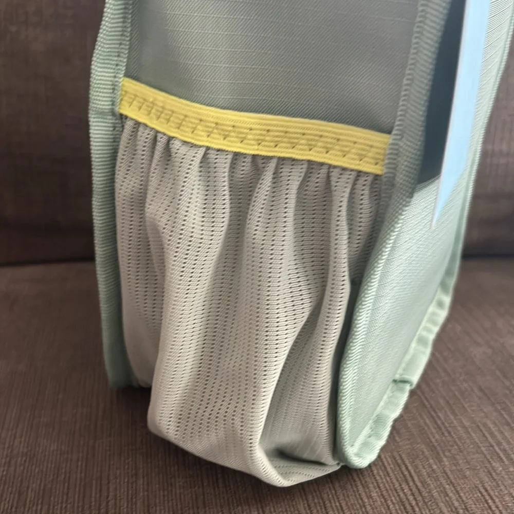EMBARK Insulated Lunchbox NWT